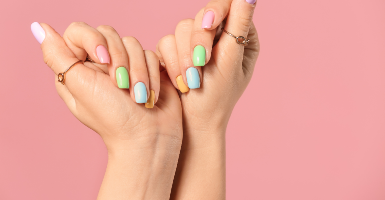 Unhas Vibrantes de Verão: Descubra as 7 Cores de Esmalte Que Serão Tendência! Unhas Vibrantes de Verão: Descubra as 7 Cores de Esmalte Que Serão Tendência!