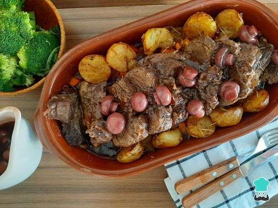 Carne Ensopada com Batata e Cenoura