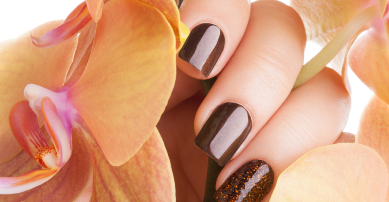 Transforme seu Look com Unhas em Tons de Marrom Claro: 7 Ideias Chiques para Experimentar