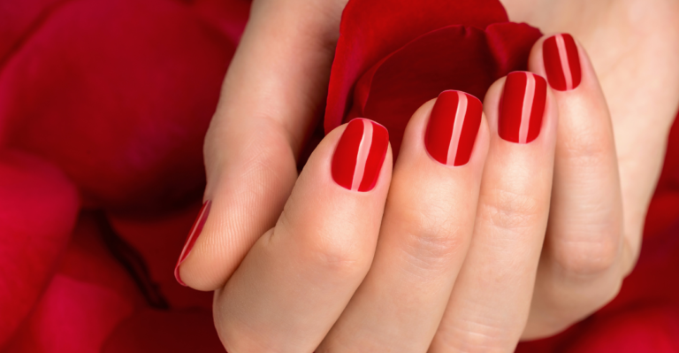 Vermelho Vibrante: 5 Ideias de Unhas para Despertar Sua Diva Interior