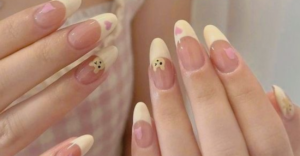 Unhas Coquetes: Mergulhe na Tendência Nail Art Mais Doce e Romântica do Momento