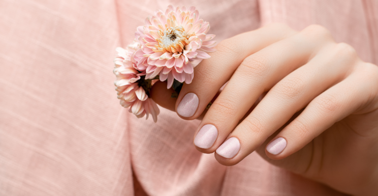 7 Cores Perfeitas para Unhas Curtas